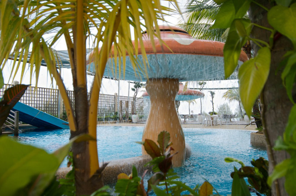 ザ ガーニー リゾート ホテル&レジデンス ジョージタウン エクステリア 写真 The Mushroom Pool